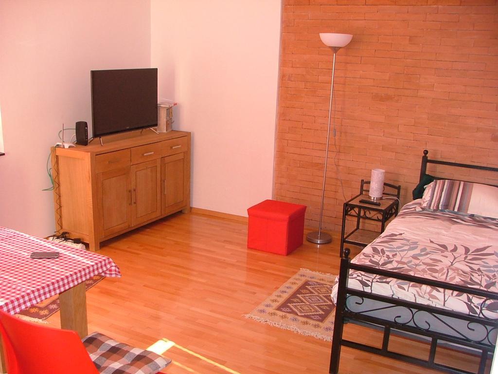 Risto'S Apartment Skopje Eksteriør bilde