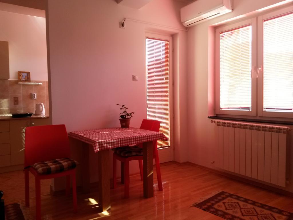 Risto'S Apartment Skopje Eksteriør bilde